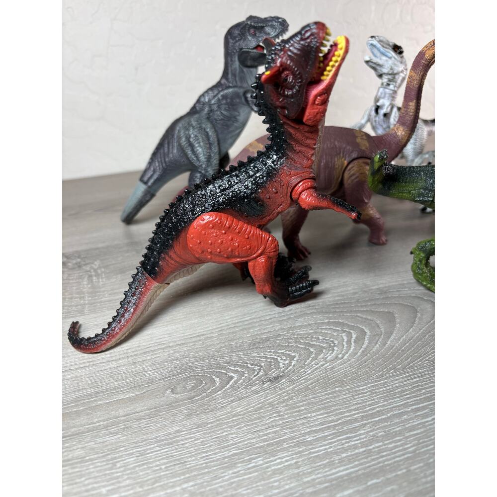 Lot 6 Dinosaur- Articulating Action Figures- 7"- Excellent Pre-Owned Condition - Picture 2 of 5